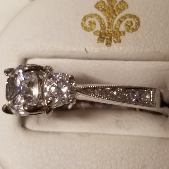 Parade 3 Stone Sterling Silver Man Made Stones - Picture 4 of 7